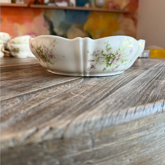 Set of Two Vintage Theodore Haviland Limoges Bowls - Picture 5 of 16